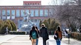 El 53% de los alumnos de Medicina tienen padres universitarios, frente al 15% en Trabajo Social: la herencia familiar pesa