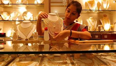 Gold Prices: Yellow Metal Down 4%, Rates Plunge Rs 2,000 Per 10 Gram