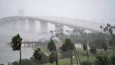 Huracán Ian se degrada a categoría 2 mientras avanza por el centro de Florida y Orlando