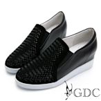 GDC-真皮沖孔金屬感水鑽內增高休閒鞋-黑色