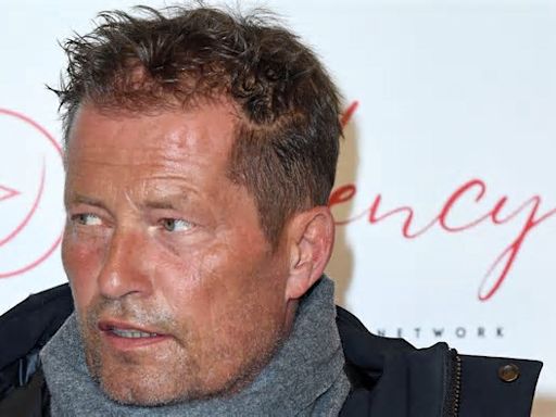 Til Schweiger: Bizarre Szene vor dem Krankenhaus! Diese Bilder sorgen für Wirbel