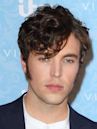 Tom Hughes (actor)