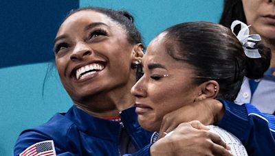 Olympics 2024: Simone Biles and Jordan Chiles Medal in Floor Final After Last-Minute Score Inquiry - E! Online