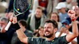 Wawrinka sends Murray packing in French Open first round