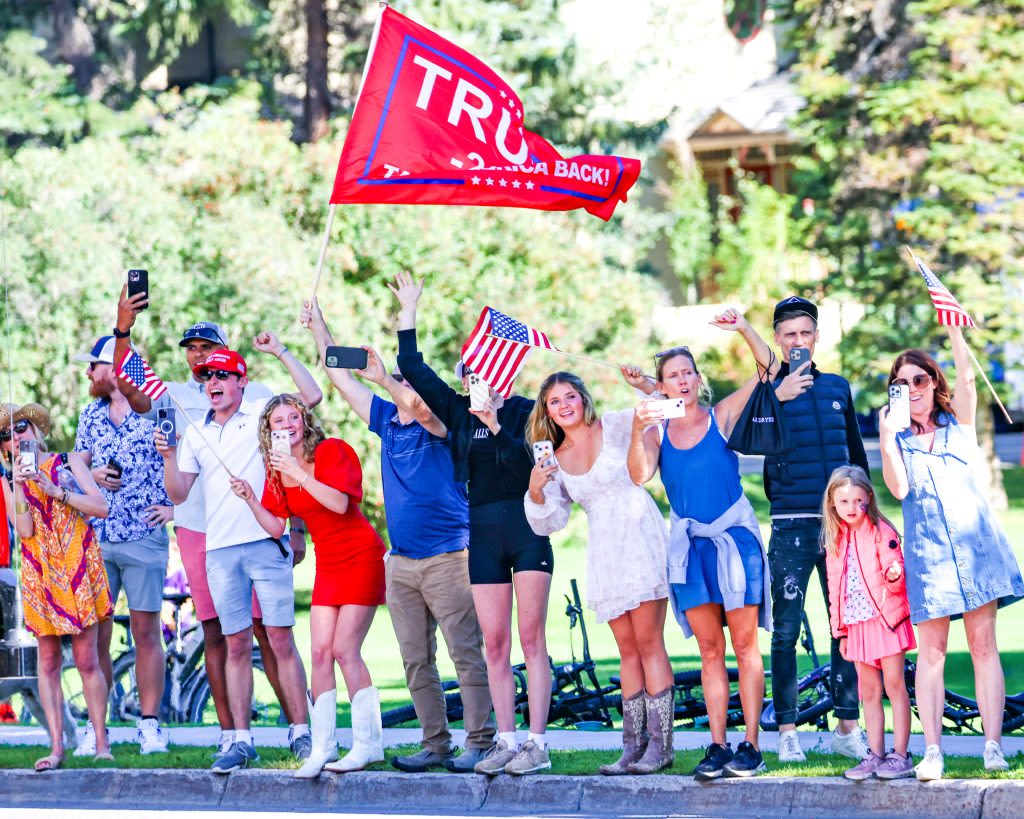 PHOTOS: Trump’s motorcade arrives in Aspen ahead of fundraising dinner