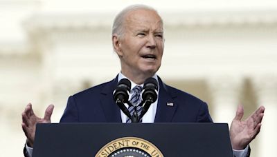 Hombre de Pensilvania es acusado por amenazar de muerte a Joe Biden a través de videos en línea - La Opinión