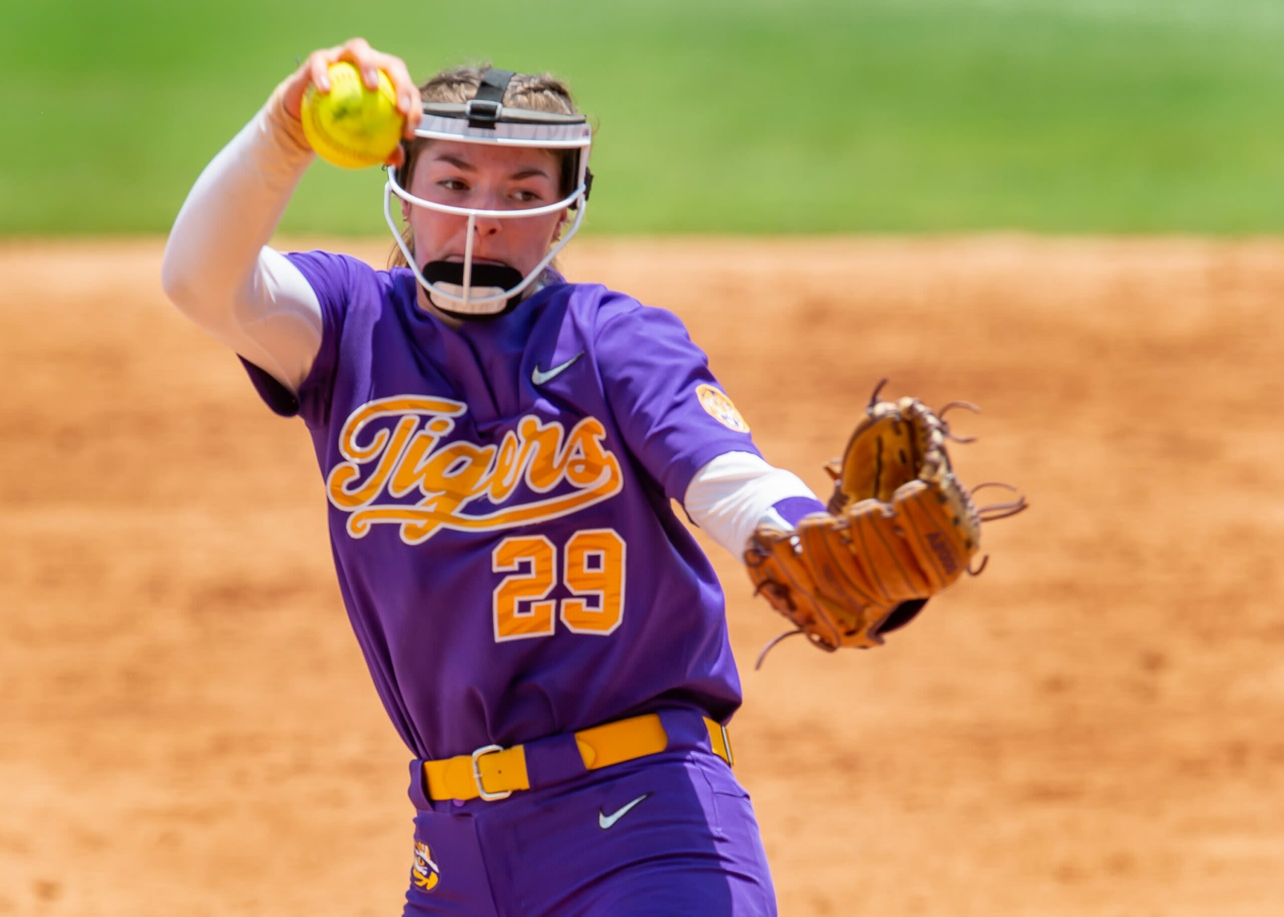 LSU softball wins 14-inning SEC tournament marathon against Alabama in walk-off fashion