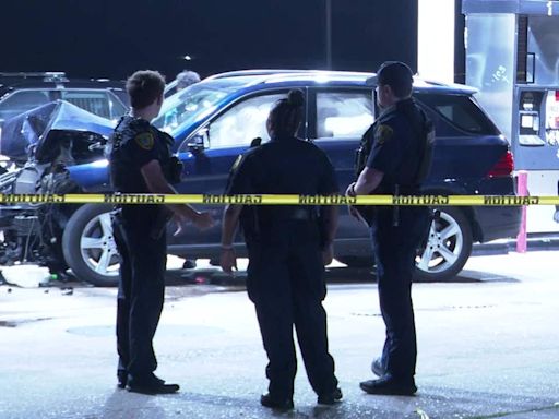 Man found dead from gunshot wound after crashing into gas pump at Houston gas station