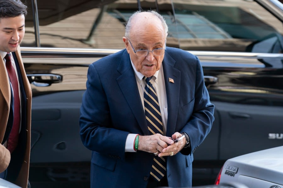 ‘Nobody seems interested’ in helping Giuliani with accounting duties in bankruptcy case, lawyers claim