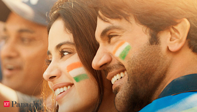 'Mr & Mrs Mahi' Review: Netizens label Rajkummar Rao-Janhvi Kapoor starrer sports-drama as 'must watch'