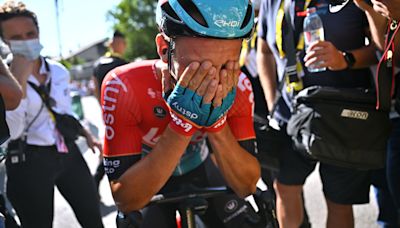 Tour de France: Victor Campenaerts bluffs his way to Stage 18 win as Tadej Pogacar, Jonas Vingegaard trundle home - Eurosport