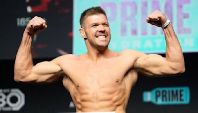 Dricus Du Plessis confident he can defeat Israel Adesanya on the feet at UFC 305: “If I catch him with that shot it’s over” | BJPenn.com