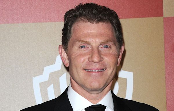 Bobby Flay's Tip For Serving Chicken Parmesan That Doesn't Get Soggy