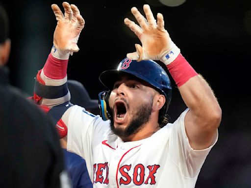 Wilyer Abreu, Masataka Yoshida, Dominic Smith and Romy Gonzalez power Red Sox past Mariners 14-7