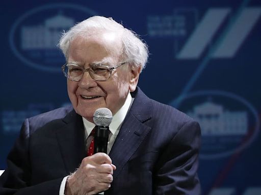 Warren Buffett contó una mala experiencia con la Inteligencia Artificial e hizo una fuerte advertencia: “Me asusta”