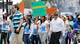 Realizan marcha conmemorativa por el Día Internacional del Autismo
