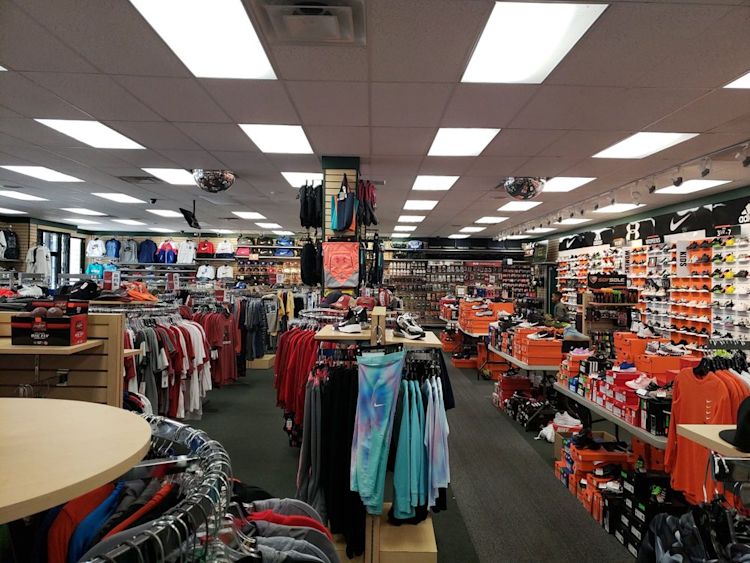 Simmons Sporting Goods, Sporting Good, 2001 2nd Ave N