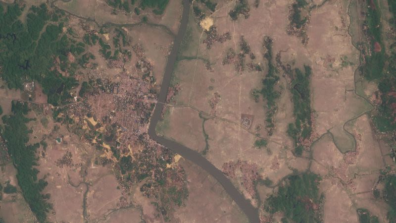 ‘The entire town is burning.’ Fires rage as Rohingya caught up on the front lines of Myanmar’s civil war | CNN