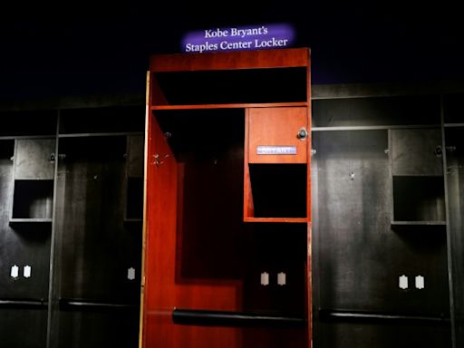 Kobe Bryant locker, Maradona jersey up for auction in New York