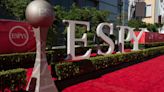 Serena Williams Hosts the ESPYs, Felicity Huffman Visits ‘Criminal Minds,’ Martin Freeman’s Award...