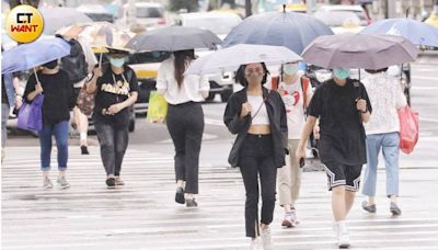 南部防午後雷雨 17縣市高溫警戒「飆38度燒成紅番薯」