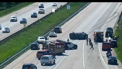 2 people taken to the hospital after Waukesha County crash on I-94 west