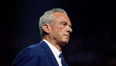 Juez dictamina que nombre de Robert F. Kennedy Jr. debe permanecer en boleta electoral de Michigan