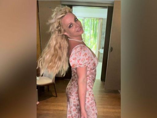 Britney Spears' Friends 'Fear History Is Repeating Itself' as Lonely Pop Star Hangs Out With 'Criminal' Boyfriend Paul...