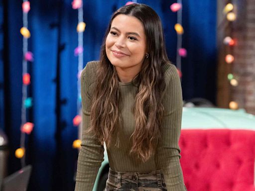 Miranda Cosgrove Is 'Pretty Sure' “iCarly” Will Get a Wrap-Up Movie After Abrupt Cancellation: 'I'm Excited'