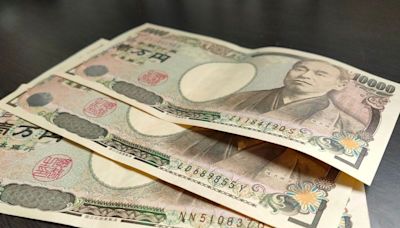 日圓兌美元貶破158 近34年新低