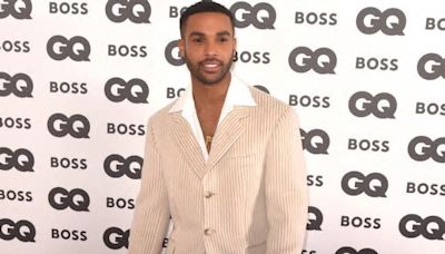 Lucien Laviscount, el galán de 'Emily in Paris', se postula como futuro James Bond