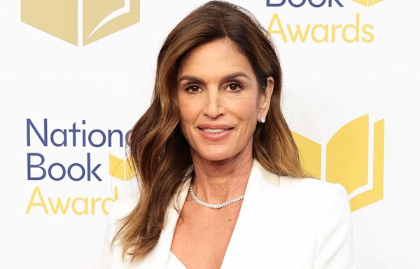Cindy Crawford Says She Was Making More Money Than Her Parents by the Time She Was 18 Years Old
