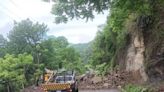 Derrumbe bloquea carretera en Tlanchinol, Hidalgo