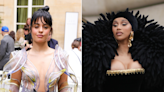 Cardi B y Camila Cabello se roban todas las miradas en la Semana de la Alta Costura de París ¡mira sus looks!