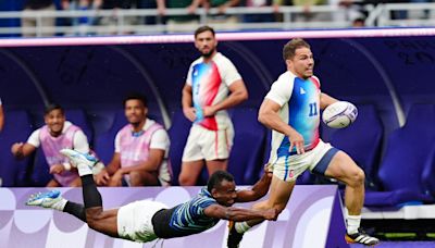 France wins its first gold of Paris Olympics, topping Fiji in Rugby Sevens