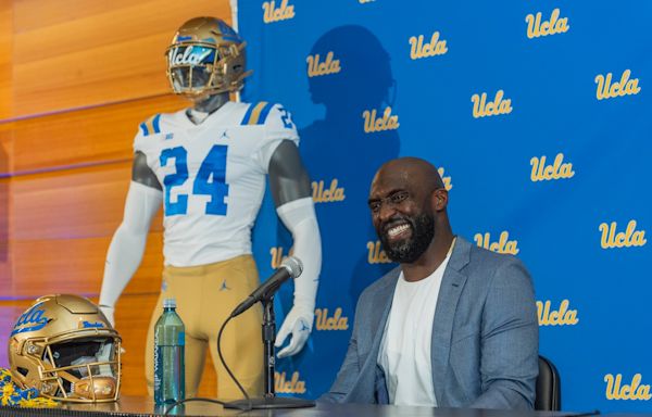 UCLA football spring game: How to watch Bruins for free today