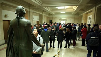 Johnson plan to remove George Washington statue from outside his City Hall office now up in the air