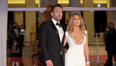 Ben Affleck et Jennifer Lopez au bord du divorce : la chanteuse “humiliée”, rien ne va plus entre eux