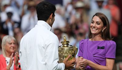 Alcaraz has Wimbledon trophy taken away after football chat with Kate Middleton