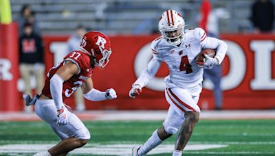 Former Wisconsin WR transfer commits to Eastern Michigan