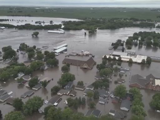 1 Dead in South Dakota amid 'Catastrophic' Midwest Flooding