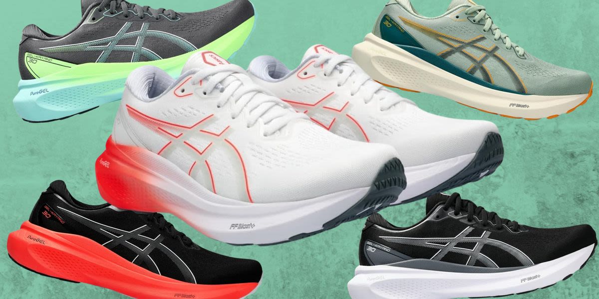 Reviewers With Flat Feet Say These Asics Are "Perfect" — And They're 38% Off