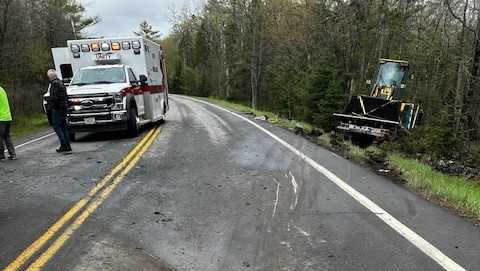 Maine woman killed after crashing into loaded wrecker in Unity