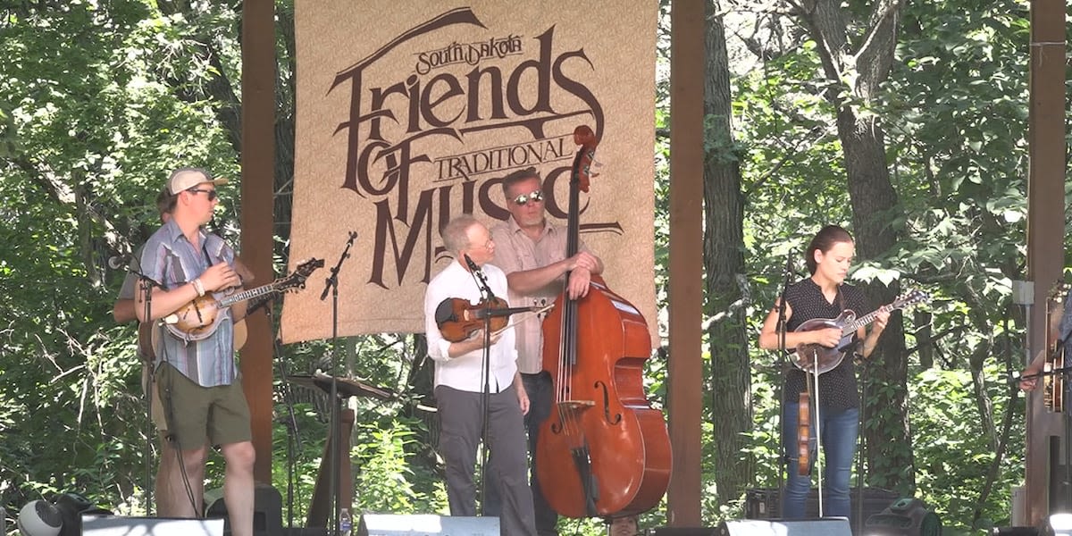 Sioux River Folk Fest kicks off 44th year at Newton Hills State Park