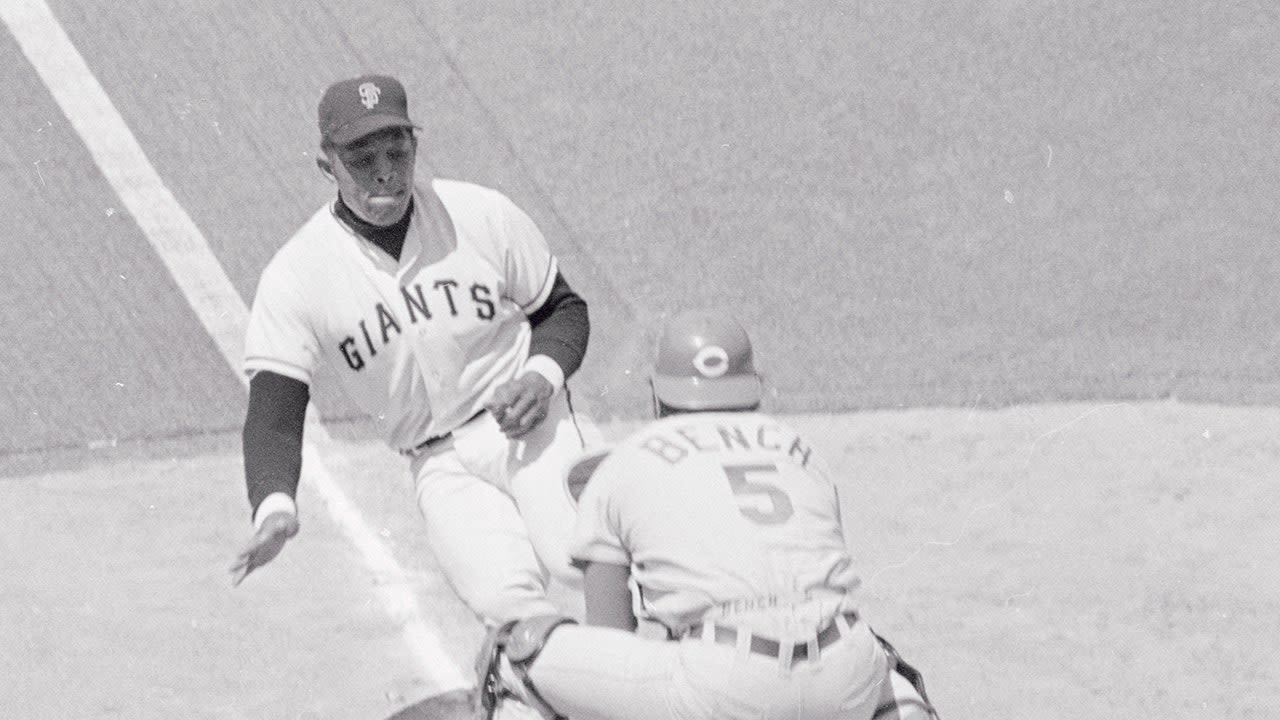 Johnny Bench recalls hilarious instance of Willie Mays trying to steal his signs: 'You got me!'