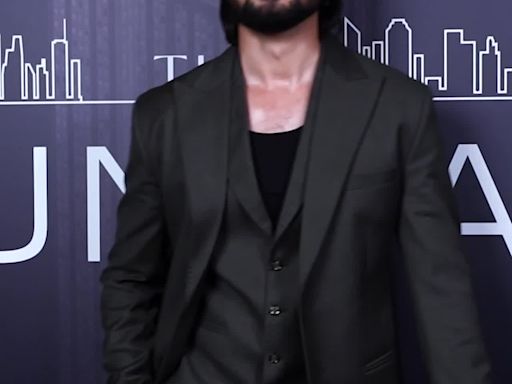 Bhuvan Bam Sparks Excitement at Mumbai Event, Invites Paparazzi to 'Taaza Khabar' Season 2 Premiere | Entertainment - Times of India Videos