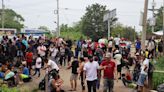 Caravana con 3,000 migrantes parten del sur de México hacia la frontera de EE.UU. - El Diario NY