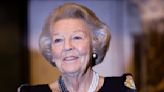 Former Dutch queen Beatrix breaks wrist in skiing accident