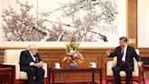 Xi Jinping recibió a su “viejo amigo” Henry Kissinger en medio de las fuertes tensiones con EE.UU.