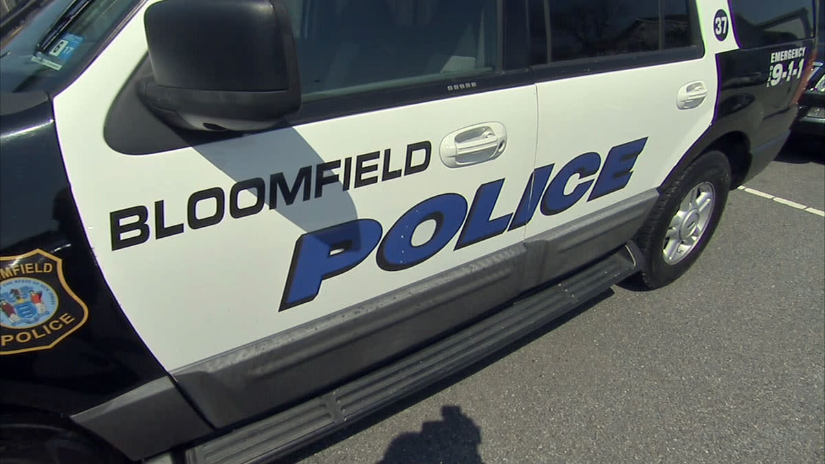 Bomb threat forces evacuation of school in Bloomfield